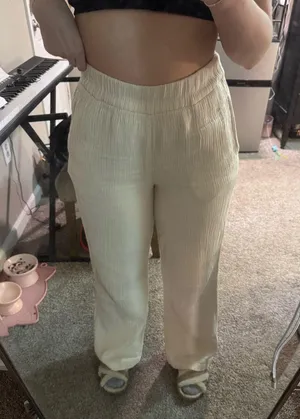 Wonderly Pants thumbnail 1
