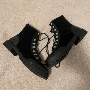 Lucky Brand Iliana Black Suede Wool Lace Up Hiker Combat Boots thumbnail 3