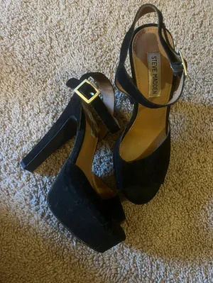 Steve Madden Suede Black Heels thumbnail 1
