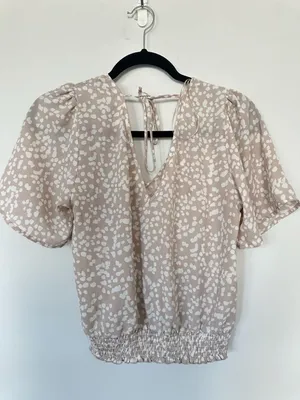 Nine Britton Women's Beige and White Polka Dot Short Puff Sleeve Smocked Waist B thumbnail 3