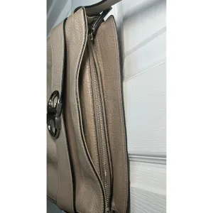 Tory‎ Burch Crossbody Bag Pebbled Leather Taupe Silver Logo Buckle Medium Greige thumbnail 11