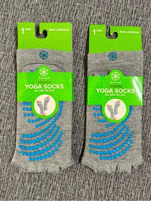 Gaiam Toeless Yoga Socks thumbnail 2