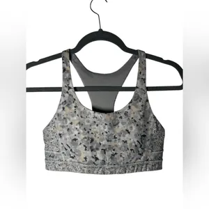 Lululemon‎ Top Speed Bra Size 6 Petite Fleur Silver Spoon Gray Print thumbnail 3
