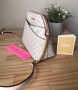 Michael Kors Purse thumbnail 4