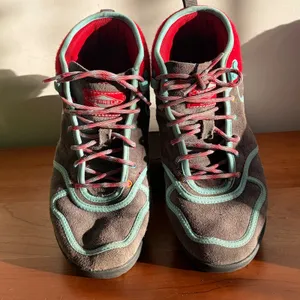 Merrell Eagle Origins Felt Charcoal Red Hiking Boots Womens Size 7‎ Retro Suede thumbnail 4