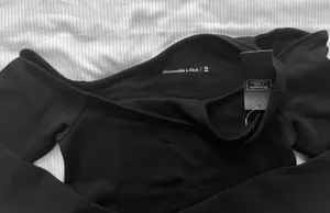 Abercrombie Long Sleeved Elevated Off The Shoulder Top thumbnail 5