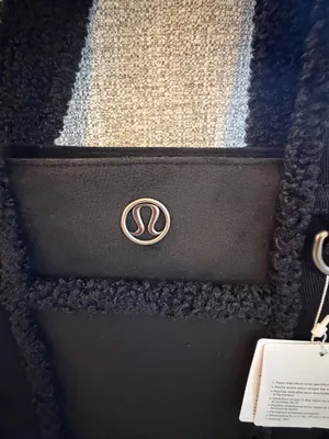Lululemon Boxy Tote Bag 10L Faux Shearling Trims black sold out online NWT thumbnail 6