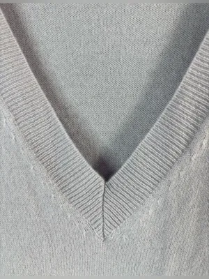 J. Crew L Lux Preppy Cashmere Pale Lavender V-Neck Lightweight Sweater thumbnail 2
