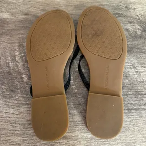 Antonio Melani Black Sandals Flip Flops No Size See Measurements thumbnail 5