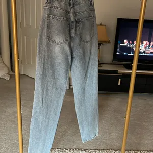 Pacsun size 24 light blue denim jeans. thumbnail 6
