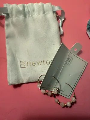 E Newton Gold Earrings thumbnail 1