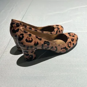 Anne Klein Leopard‎ Print Heels Size 6 B35 thumbnail 5