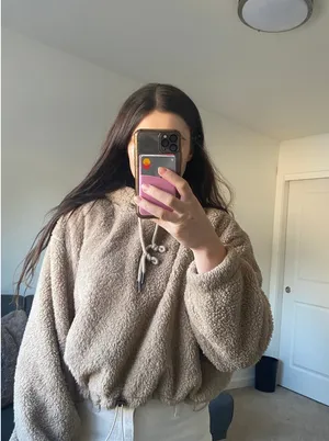 Crop cozy fleece hoodie thumbnail 4