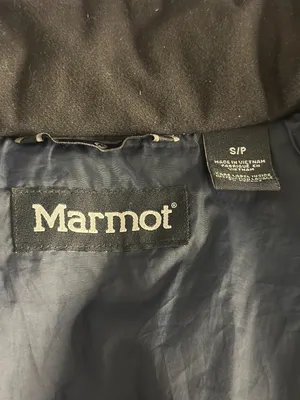 Marmot gorpcore black insulated puffer vest Size Small thumbnail 11