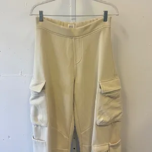 BDG Urban Outfitters Cream Cargo Sweatpants Wide Leg Fleece Joggers‎ OB1802470 M thumbnail 3