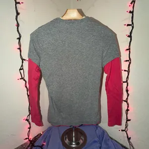 Nike Gray Long Sleeve Tee with Pink Contrast Sleeves thumbnail 4