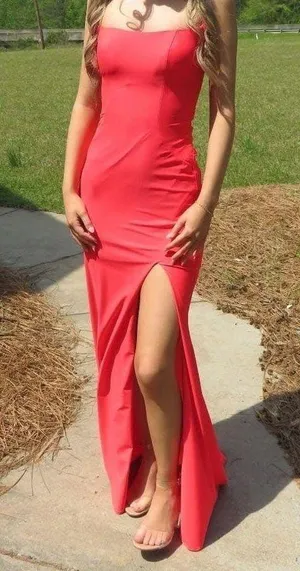 La Femme Dress thumbnail 1