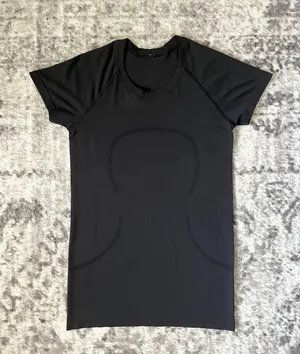 Lululemon Swiftly Tech Short Sleeve thumbnail 1