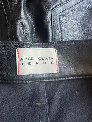 Alice + Olivia AMAZING VEGAN LEATHER BOYFRIEND PANT black size 25 thumbnail 4