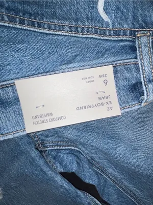 American Eagle Low Rise Ex Boyfriend Jean in Destroy Your Blues Size 6 Short NWT thumbnail 13