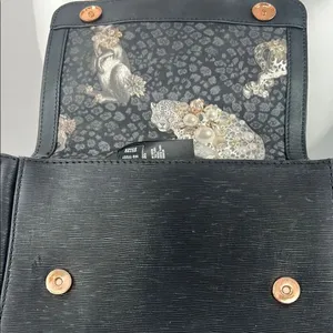 Ted Baker Elegant Black Bow Leather Handbag thumbnail 3
