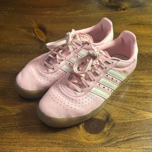 Adidas 350 Pink Leather Sneakers Women's Size 6 Gum Sole Classic Retro Vtg Style thumbnail 2
