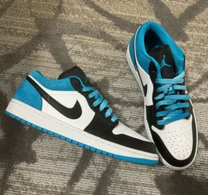 Air Jordan 1 Low SE Nike Laser Blue thumbnail 1