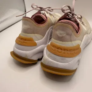 Sorel Kinetic RNEGD Float Sneakers in Chalk & Eraser Pink Vapor Womens Size US 9 thumbnail 7