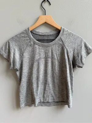 Lululemon Swiftly Tech Short Sleeve Shirt 2.0 Race Length Slate / White Grey 6-8 thumbnail 5