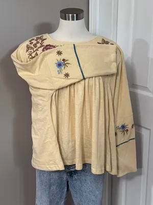Boho Floral Embroidered Babydoll Top Bell Sleeve Easel L NWT thumbnail 6