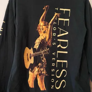 Taylor Swift Fearless Tour Black Concert Long Sleeve Shirt Cotton Women's Medium thumbnail 5