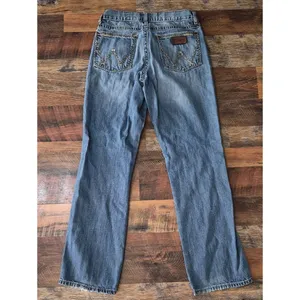 Wrangler Retro 1947 Relaxed Boot Jeans in Blue 6-8 thumbnail 8