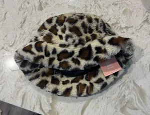 Miss Lola Sherpa Bucket Hat thumbnail 1