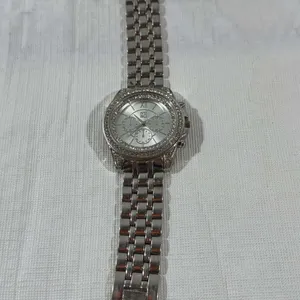Lot of 4 Women's Vintage & Modern Watches - Avon, Kenneth Cole, Seiko thumbnail 7