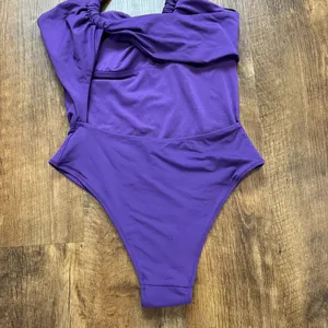 NWT ZARA Asymmetric Swimsuit Sz Small Purple One Piece One Shoulder thumbnail 12
