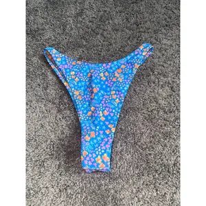 Kulani Kunis Bikini Bottoms Size M thumbnail 3