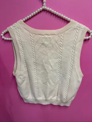 Sunday best Cream Cable-Knit V-Neck Sweater Vest thumbnail 2