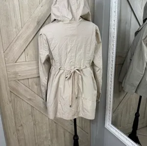 BB Dakota tan jacket lightweight size medium thumbnail 3