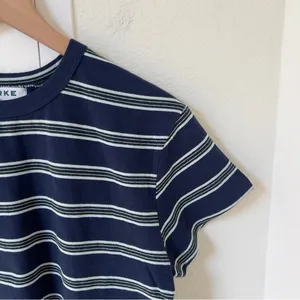 PARKE Holiday Striped T-Shirt Striped Tee in Snowflake Stripe Blue New thumbnail 7