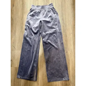 Lululemon‎ Scuba Mid-Rise Wide-Leg Pant Velvet in Nightfall Size XS thumbnail 2