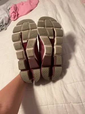 On Cloud Women’s Running Cloudflyer Tennis Shoes thumbnail 4
