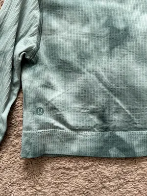 Lululemon Ebb to Street Long Sleeve Shirt Marble Dye Tidewater Teal Size 6 thumbnail 2