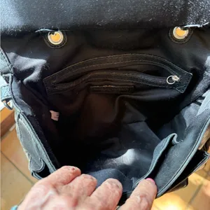 Elegant Black Leather Shoulder Bag thumbnail 8