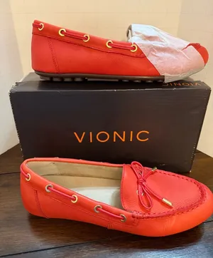 NIB - Vionic Honor Virginia Loafer Moccasin Cherry Red Leather Size 9 Bow - NEW thumbnail 1