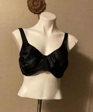 Everyday Black Support Bra thumbnail 1
