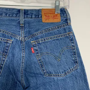 Levis Straight Leg Jeans Womens Size 25 Cw-4717 3629 thumbnail 9
