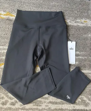 Alo Airlift Capri Yoga High-Waisted Leggings thumbnail 1