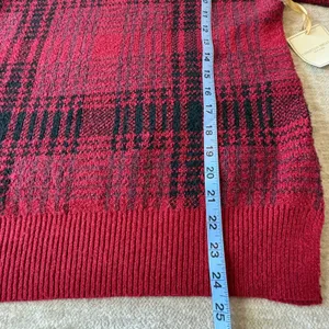 Christian‎ Siriano Red Black Plaid Crew Neck Long Sleeve Knit Sweater Beanie Set thumbnail 9