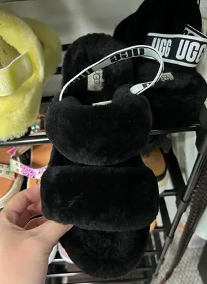 UGG Slippers thumbnail 1