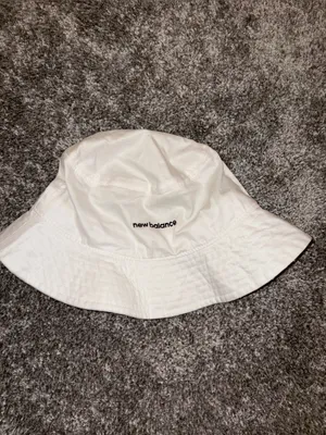 New Balance White Embroidered Logo Bucket Hat thumbnail 4